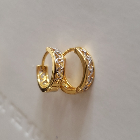 Earings 2 tone - Picture 2 of 5